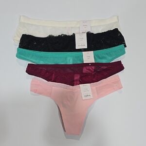 5 Item Bundle Set: Auden - Junior's Thongs Size X-Small